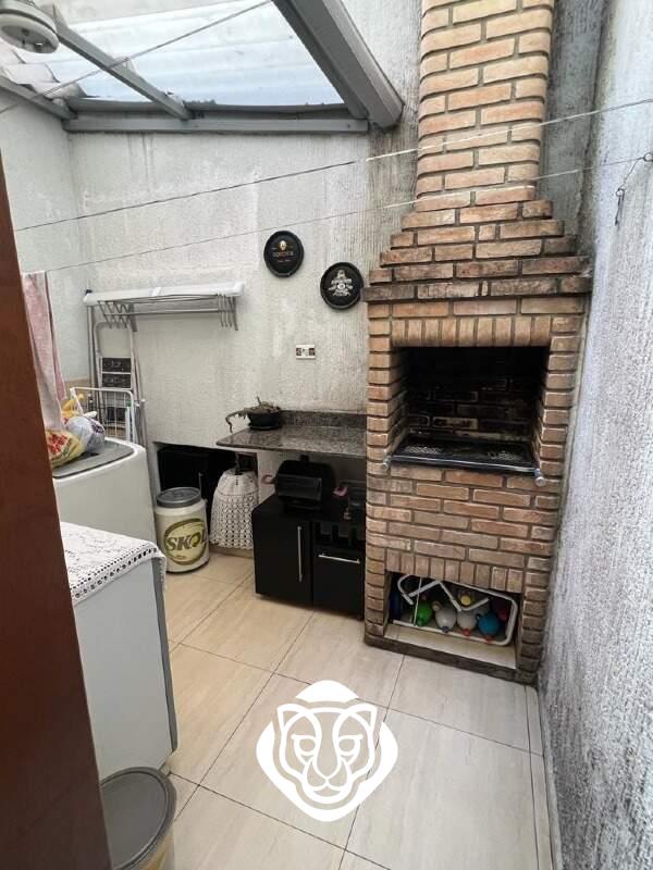 Área de serviço / churrasqueira 