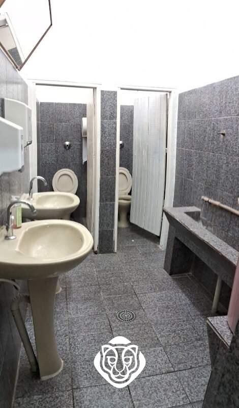 Banheiro Masculino Salão