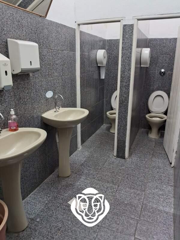 Banheiro Feminino Salão