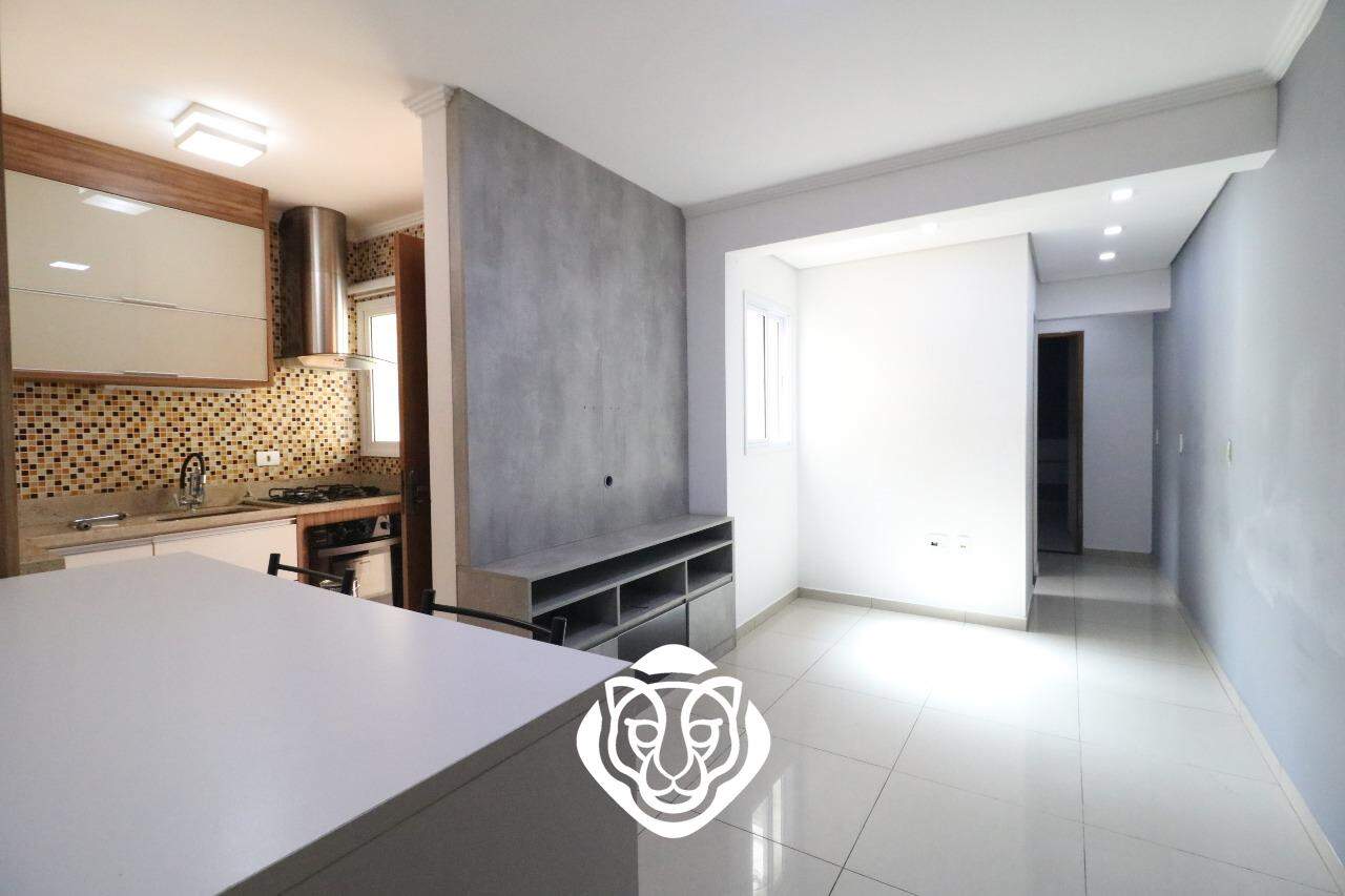 Sala dois ambientes e cozinha