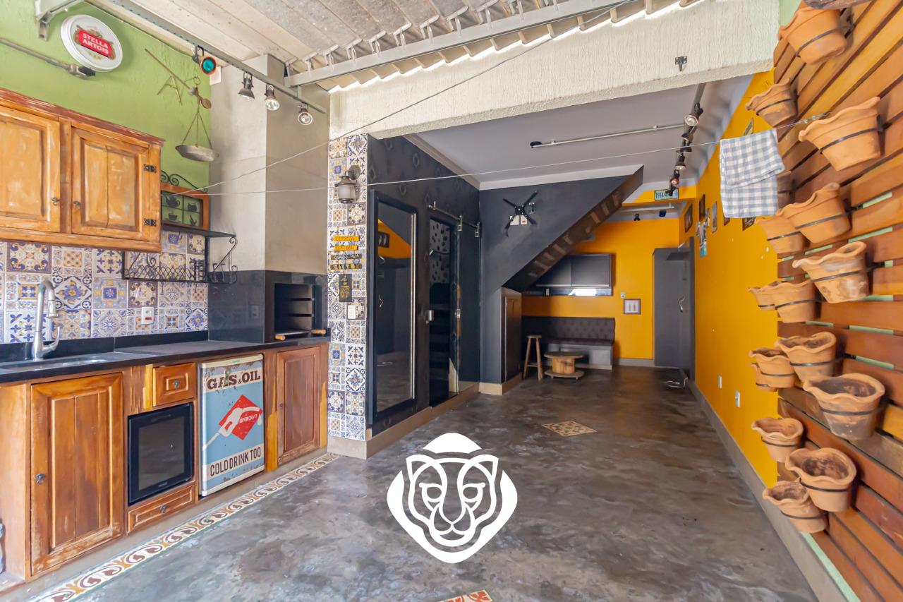 Garagem / Espaço gourmet