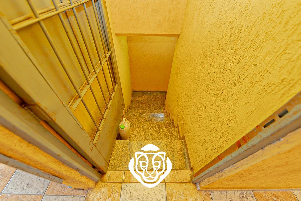 Acesso a varanda cobertura 