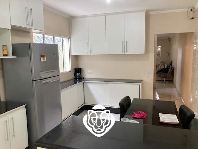 Cozinha e sala de jantar