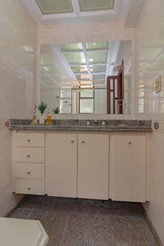 Suíte - Dormitório III