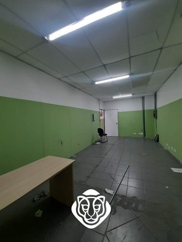 Sala II área interna galpão