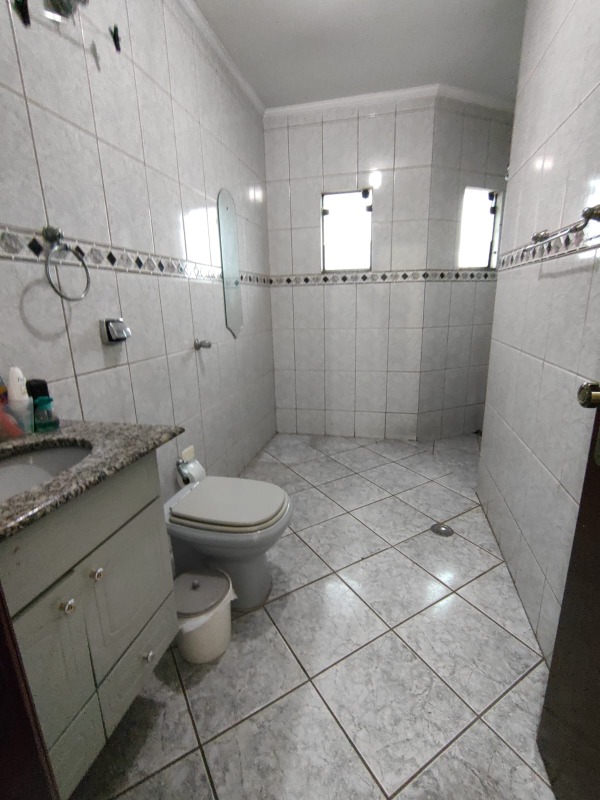 Banheiro suíte dormitório I