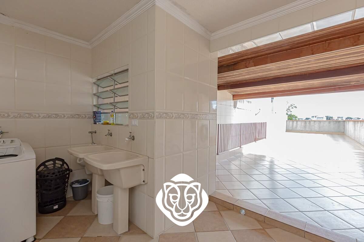 Área de serviço / Quintal