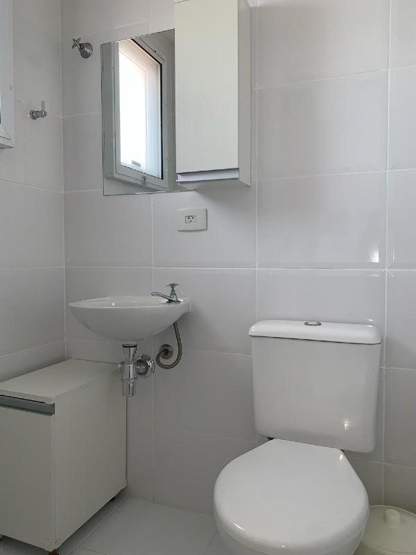 Banheiro - Área de serviço 