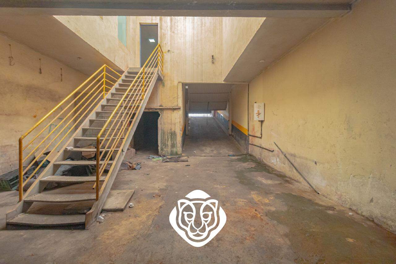 Garagem / Salão
