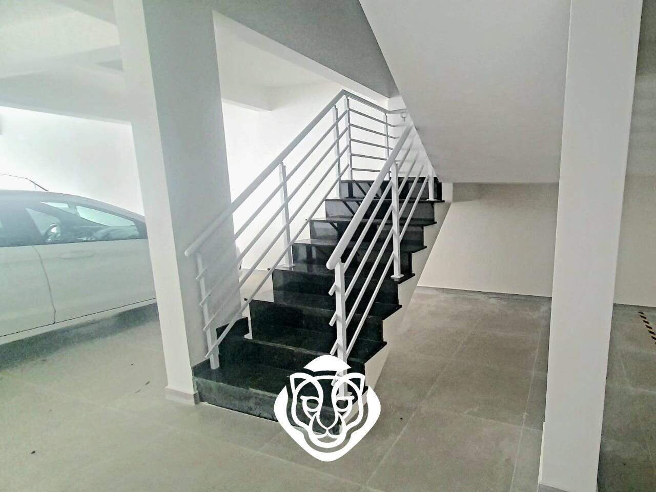 Escada de acesso aos dormitórios