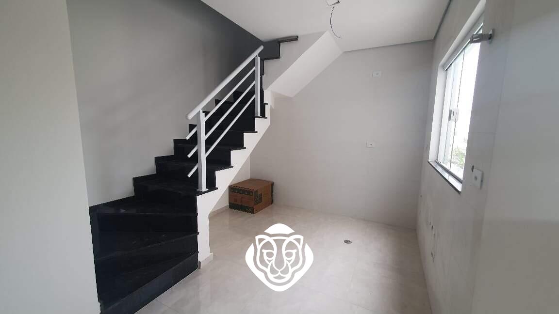 Escada de acesso a cobertura