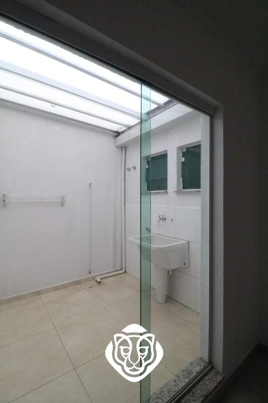 Acesso para área de serviço