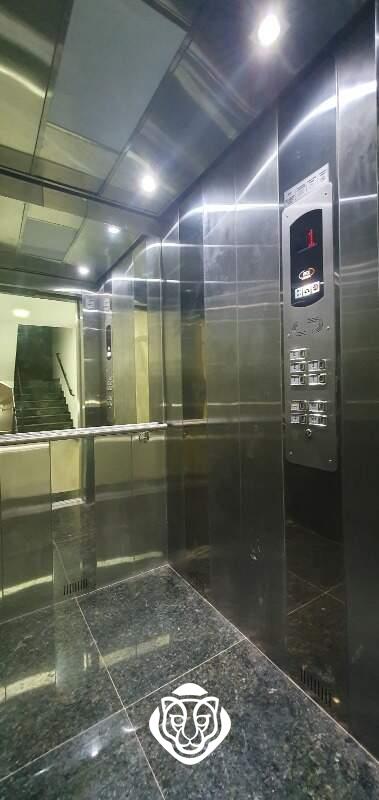 Interno Elevador 