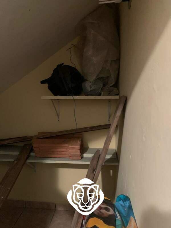 Deposito garagem 