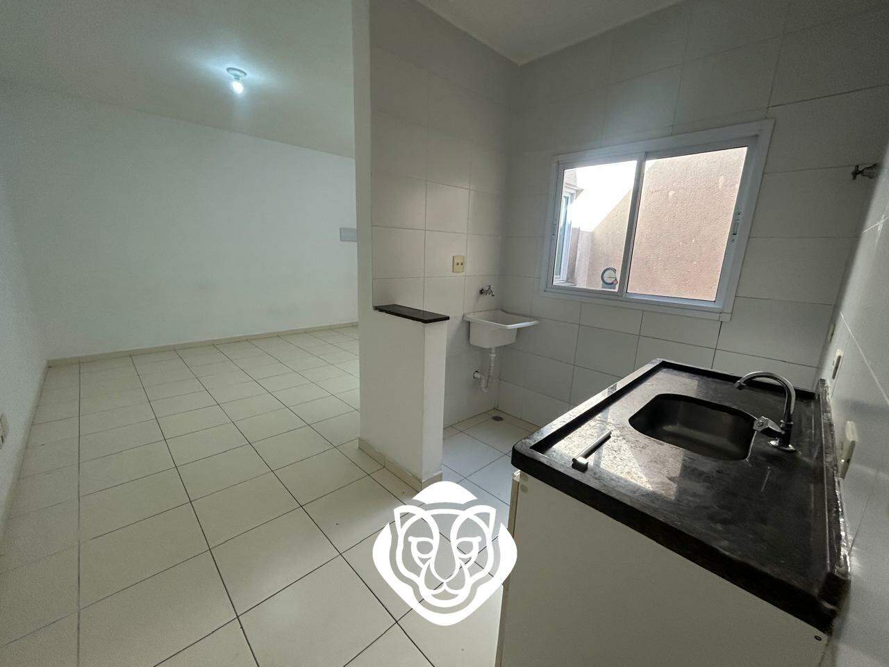 Cozinha e área de serviço