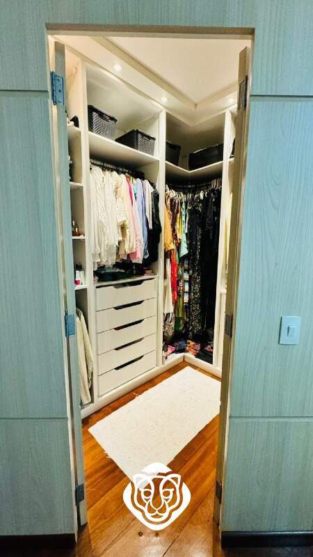Closet  suíte III