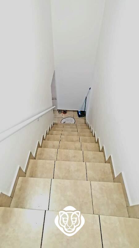 Escada de acesso a Cobertura