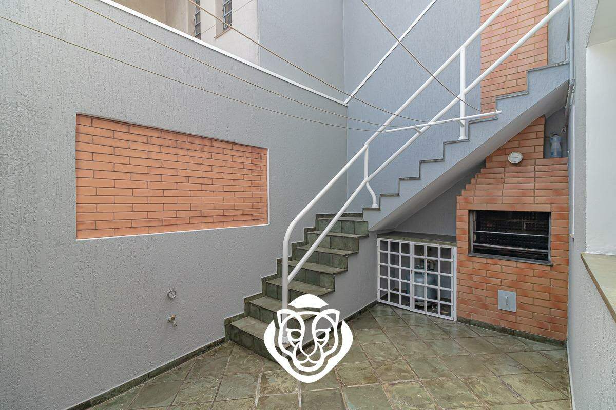 Área de churrasqueira