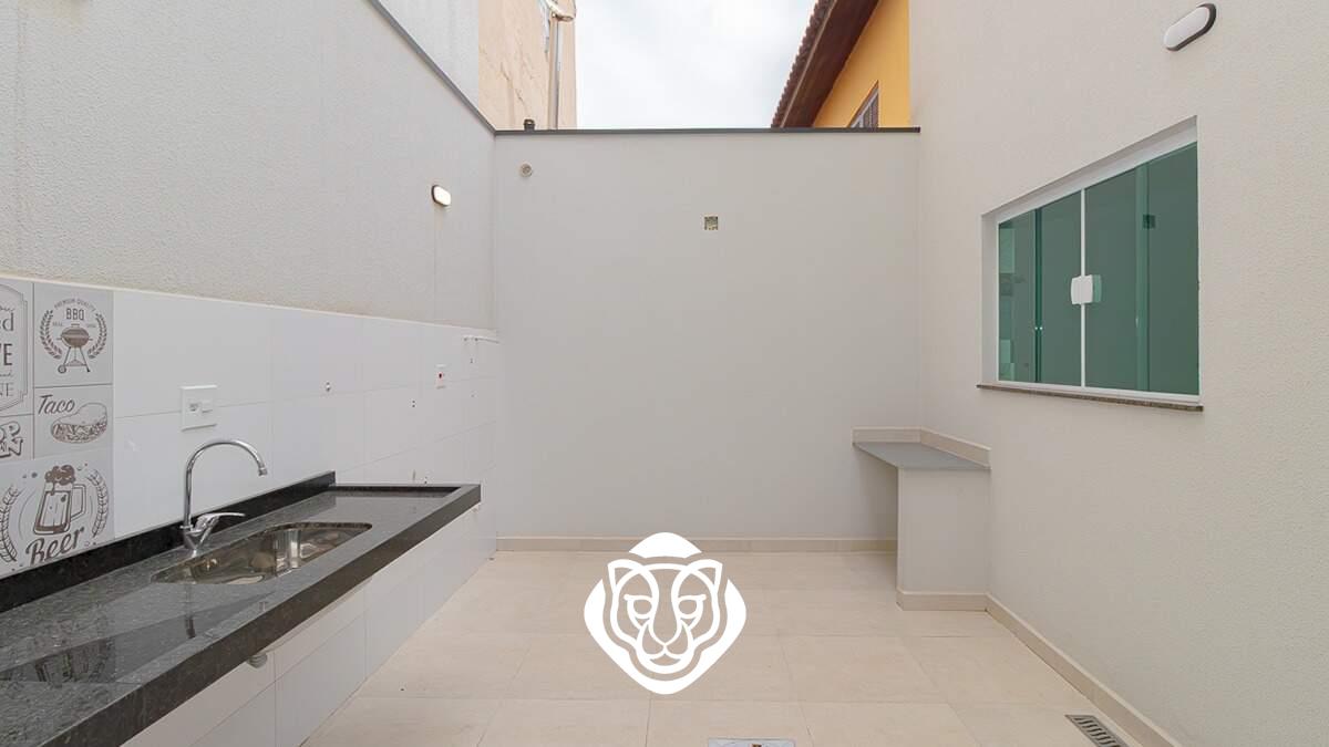 Quintal com espaço gourmet 