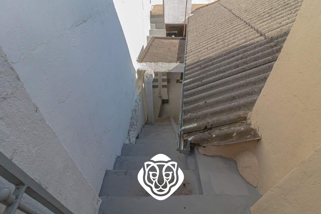 Escada de acesso Casa III