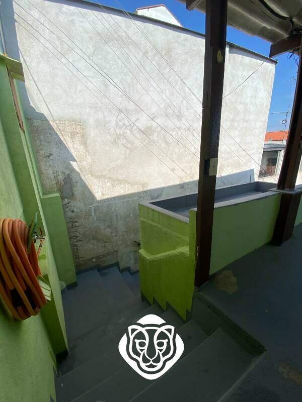 Escadas de acesso 