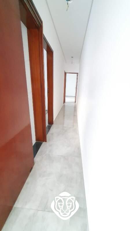 Corredor de acesso aos dormitórios