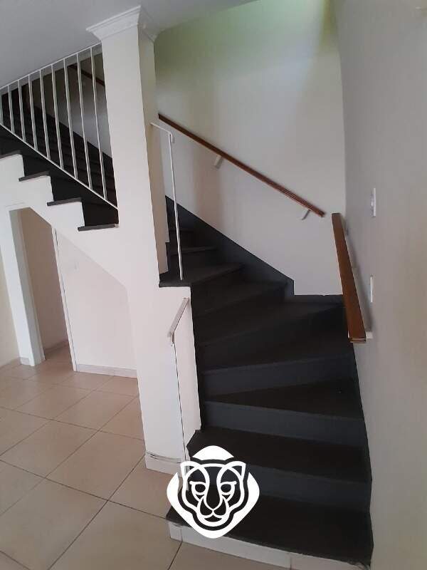 Escadas acesso dormitórios
