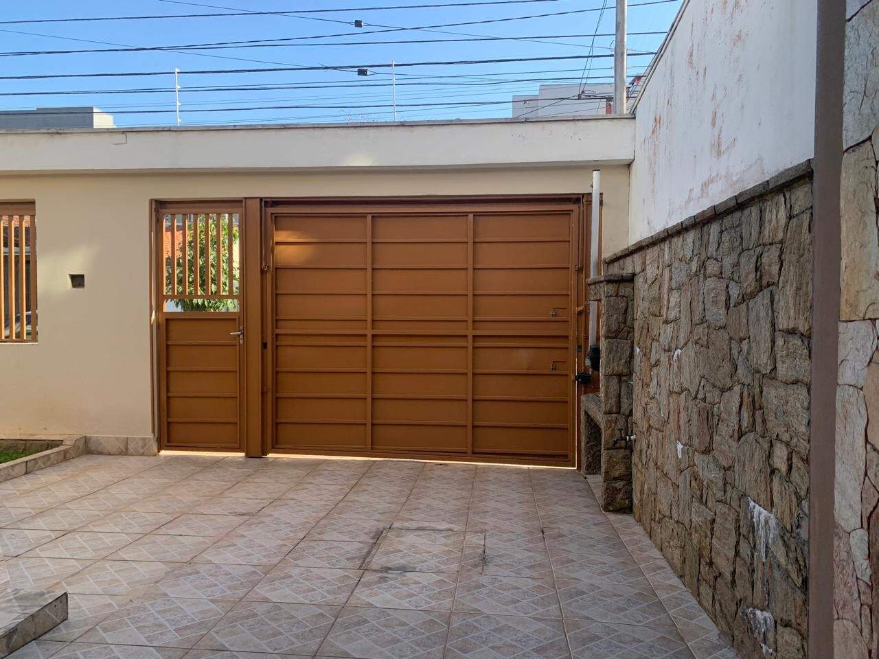 Entrada garagem 