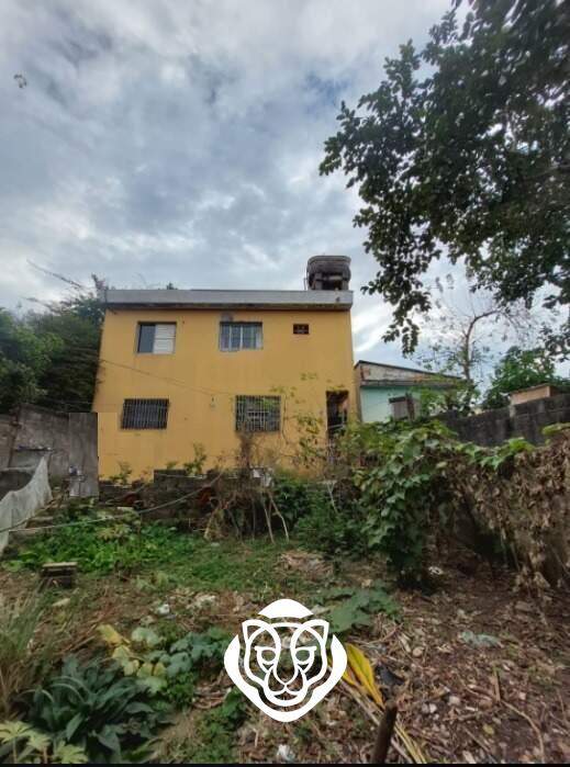 Terreno fundos 