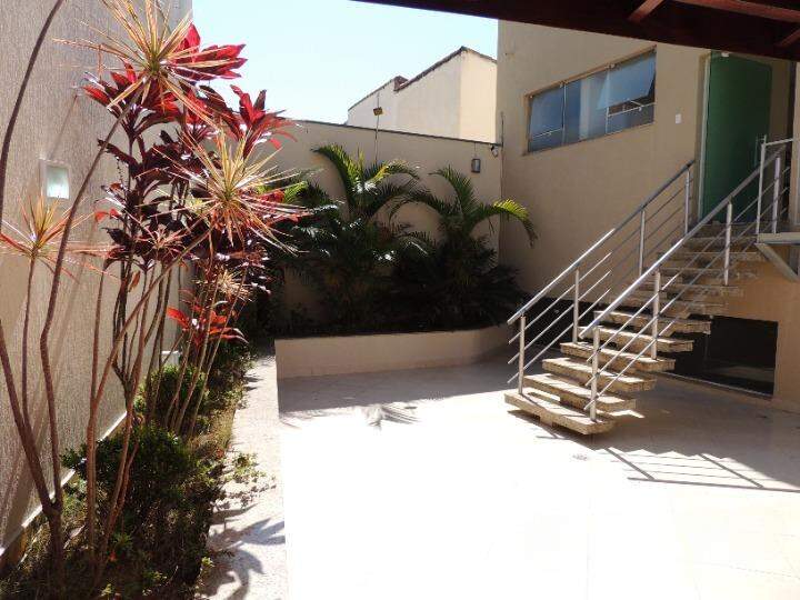 quintal / jardim