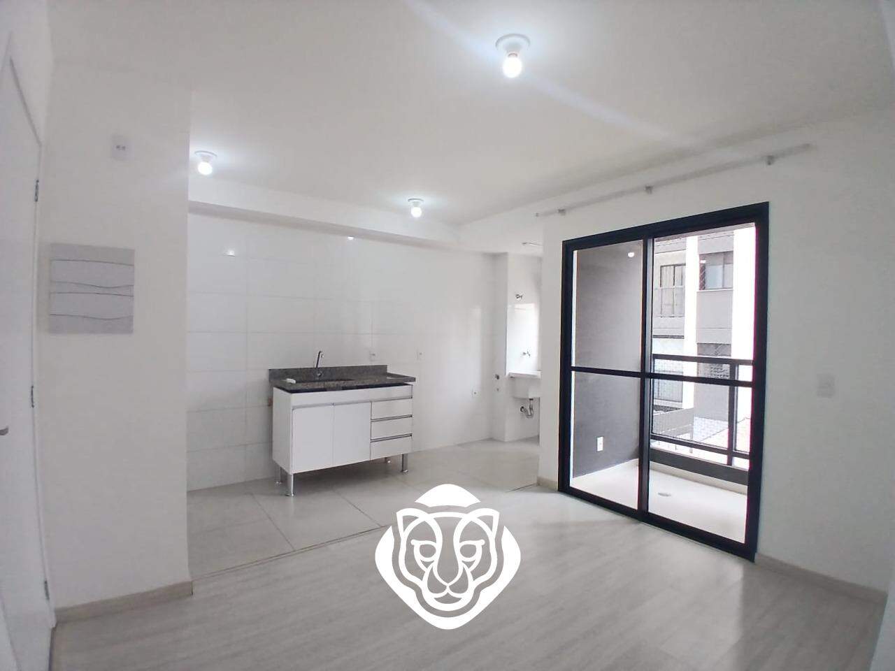 Sala dois ambientes e cozinha 