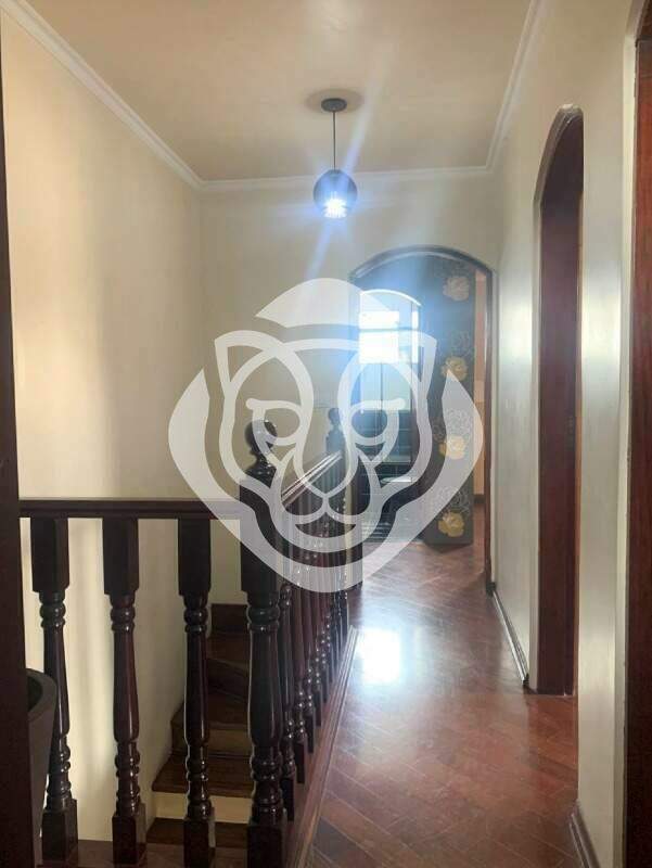 Hall superior