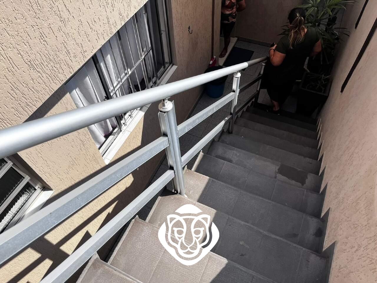 Acesso a casa do fundo