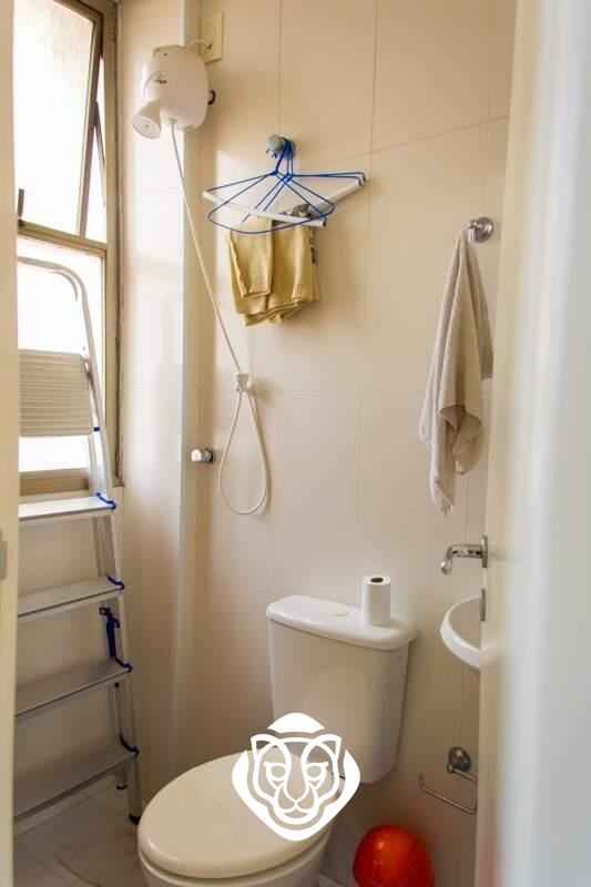 Banheiro área de serviço 