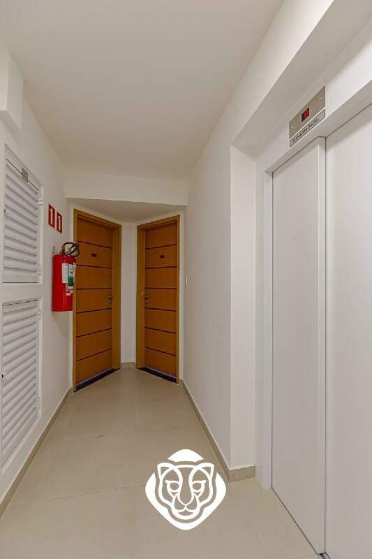 Corredor dos apartamentos