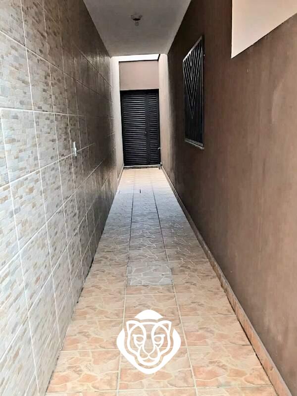 Corredor de acesso a Casa 2