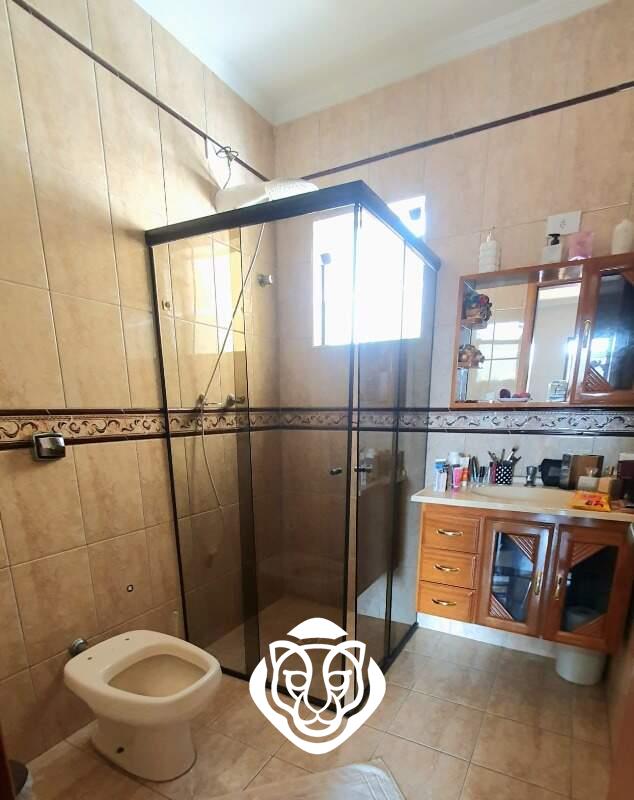 Banheiro dormitório III