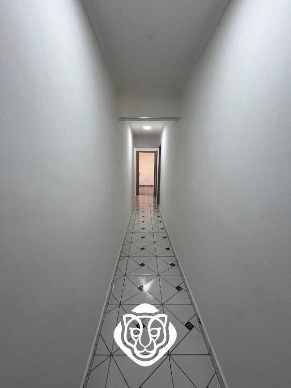 Casa 1: Corredor de acesso aos dormitórios