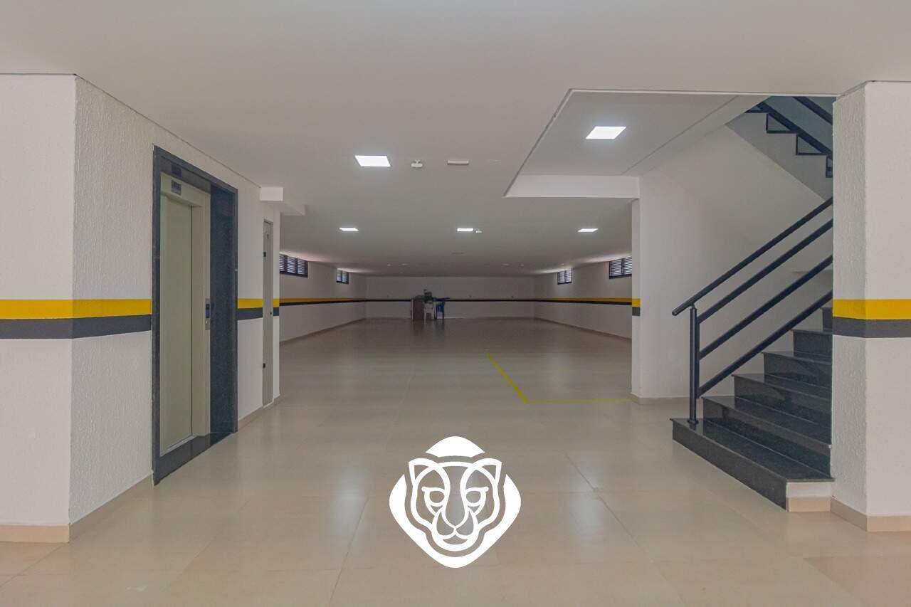 Elevador / Escada de acesso