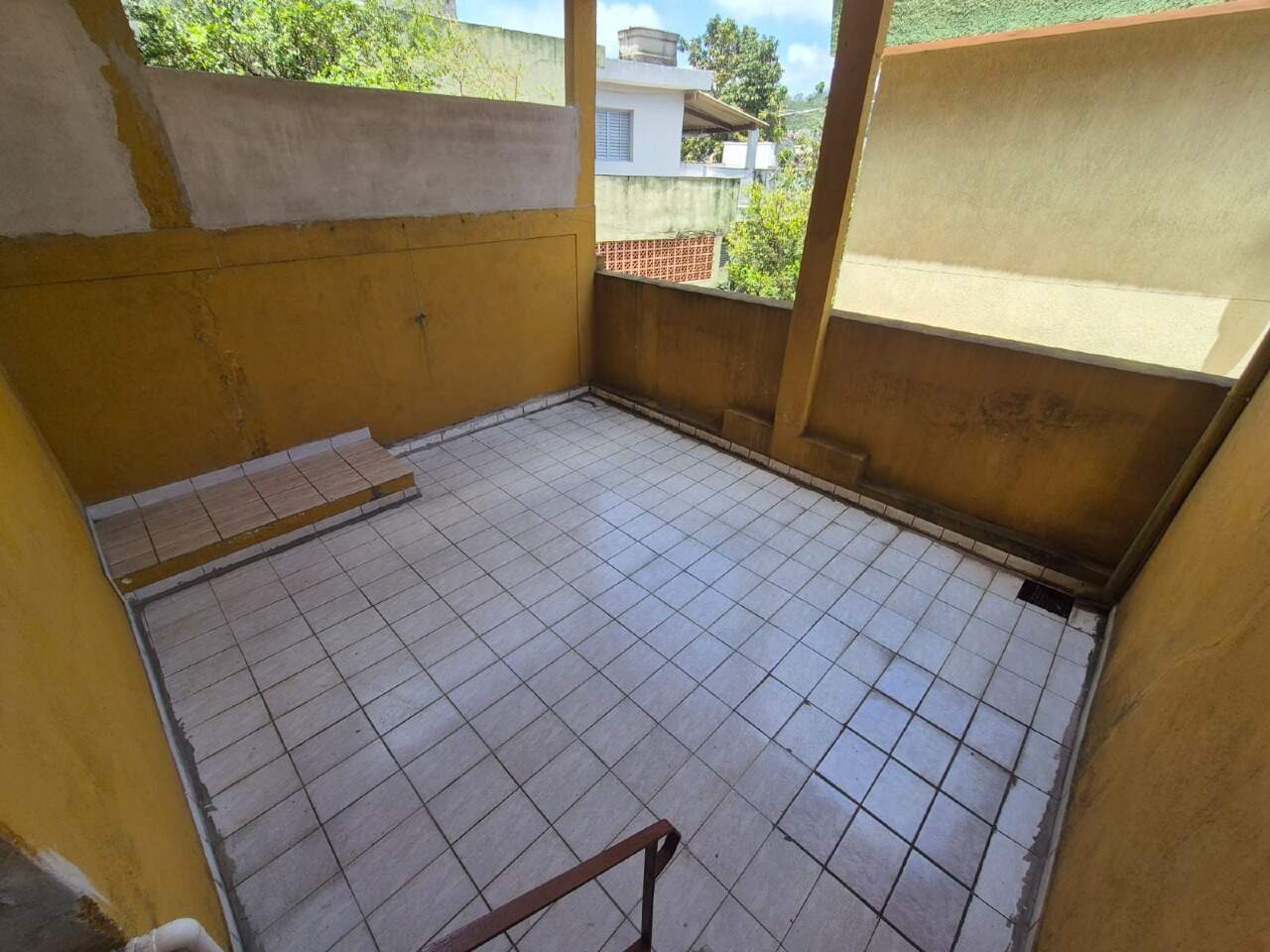 Quintal dos fundos casa II