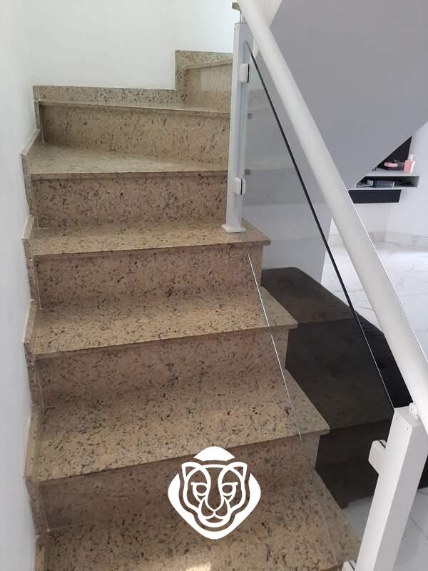 Escada acesso ao Sotão