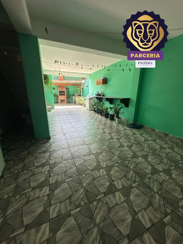 Quintal com churrasqueira