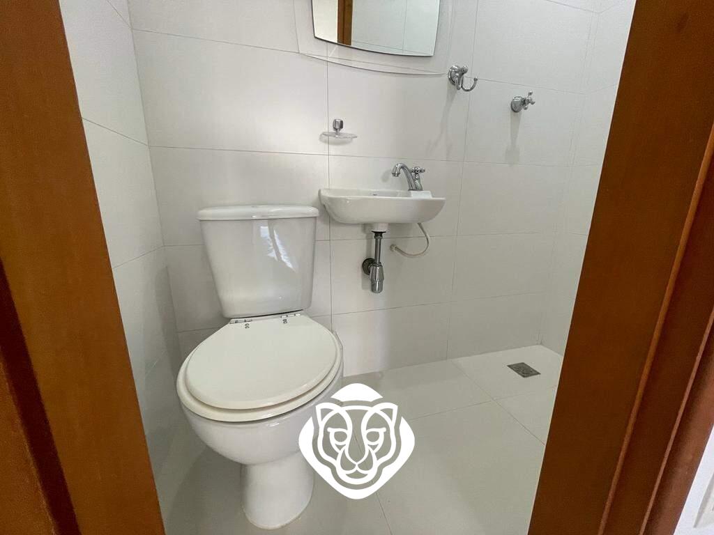 Banheiro / Área de serviço 