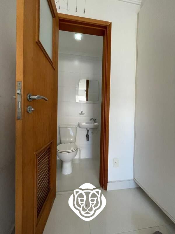 Banheiro / Área de serviço 