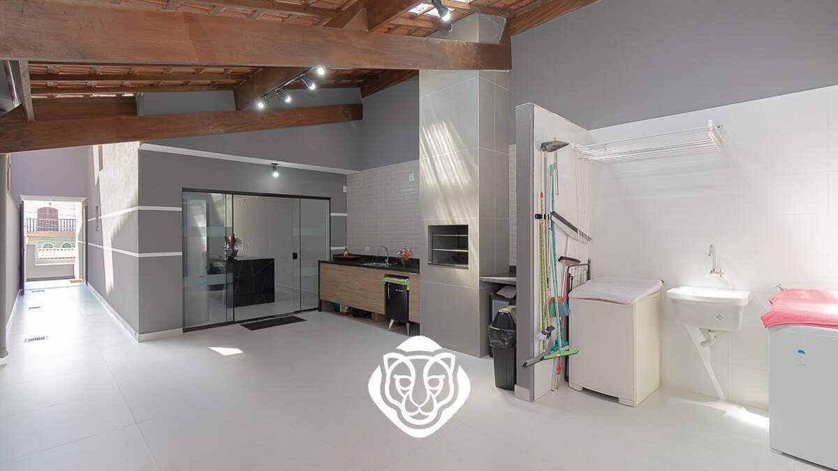 Espaço gourmet e área de serviço