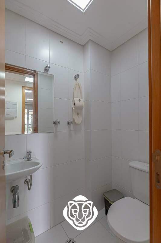 Banheiro de serviço
