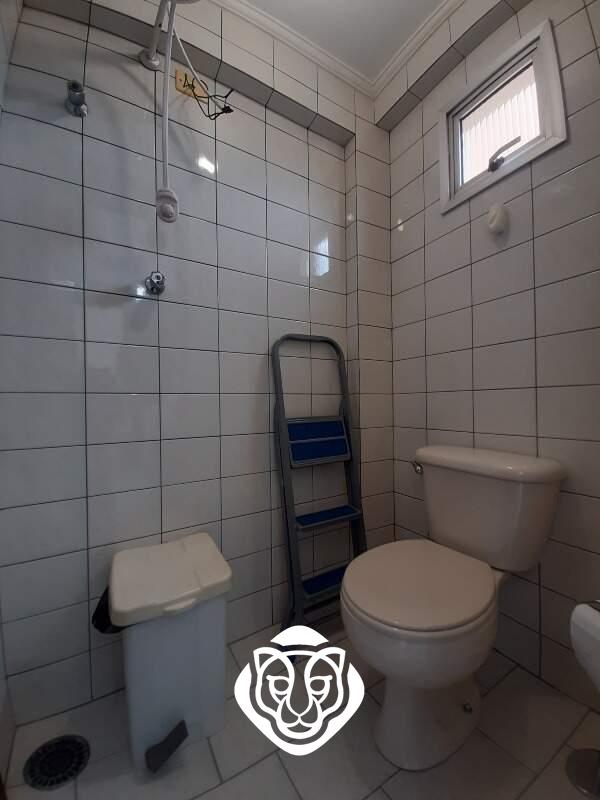 Banheiro - área de serviço