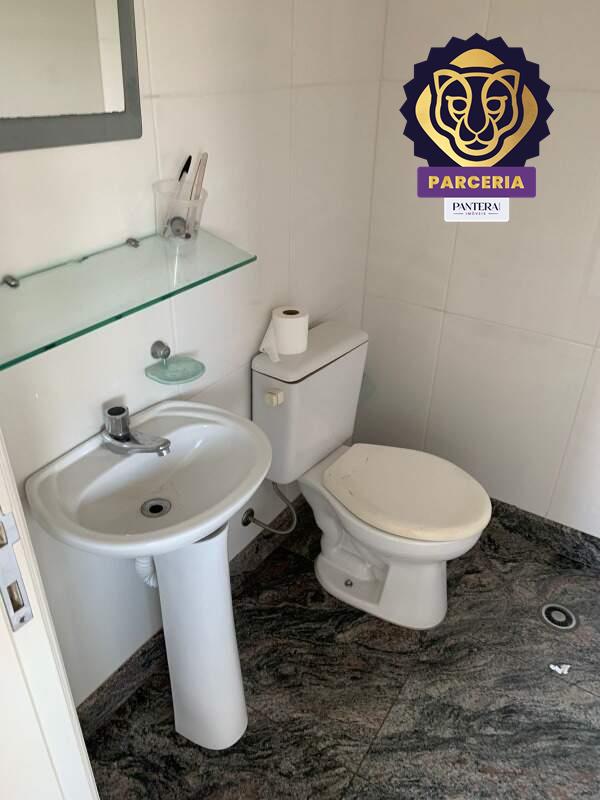 Banheiro de serviço