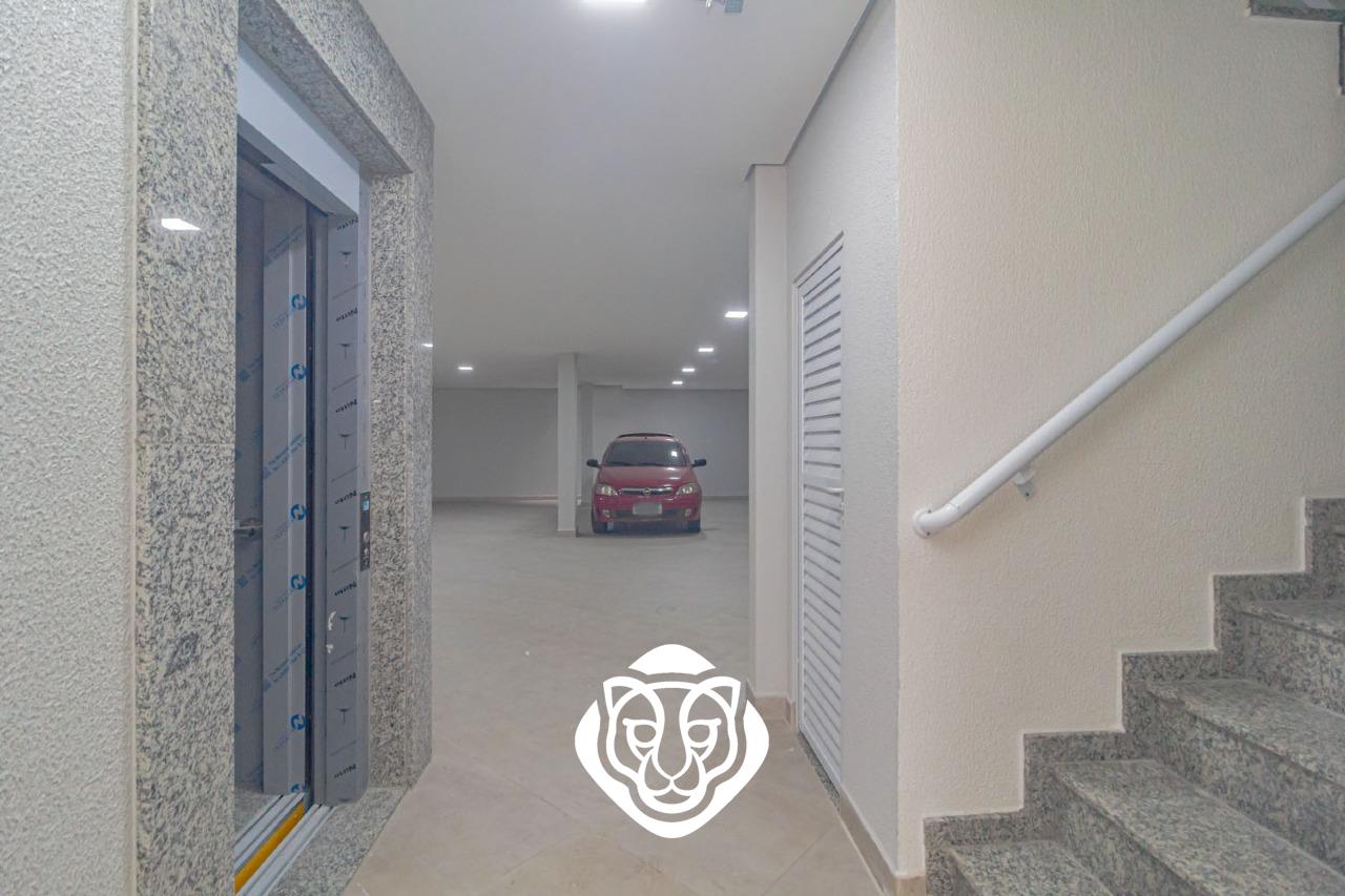 Elevador / Escada de acesso