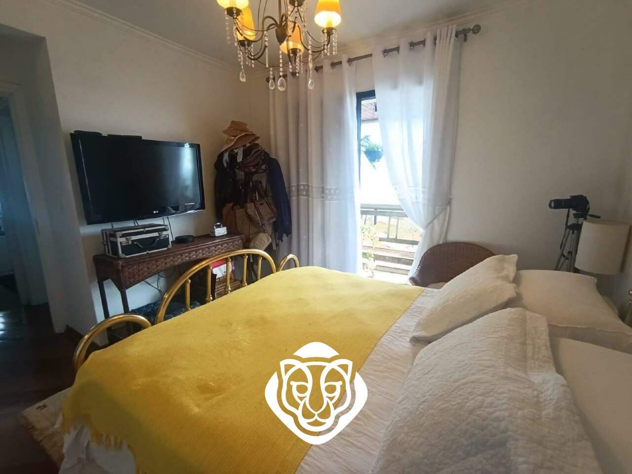 Dormitório I com suíte e closet